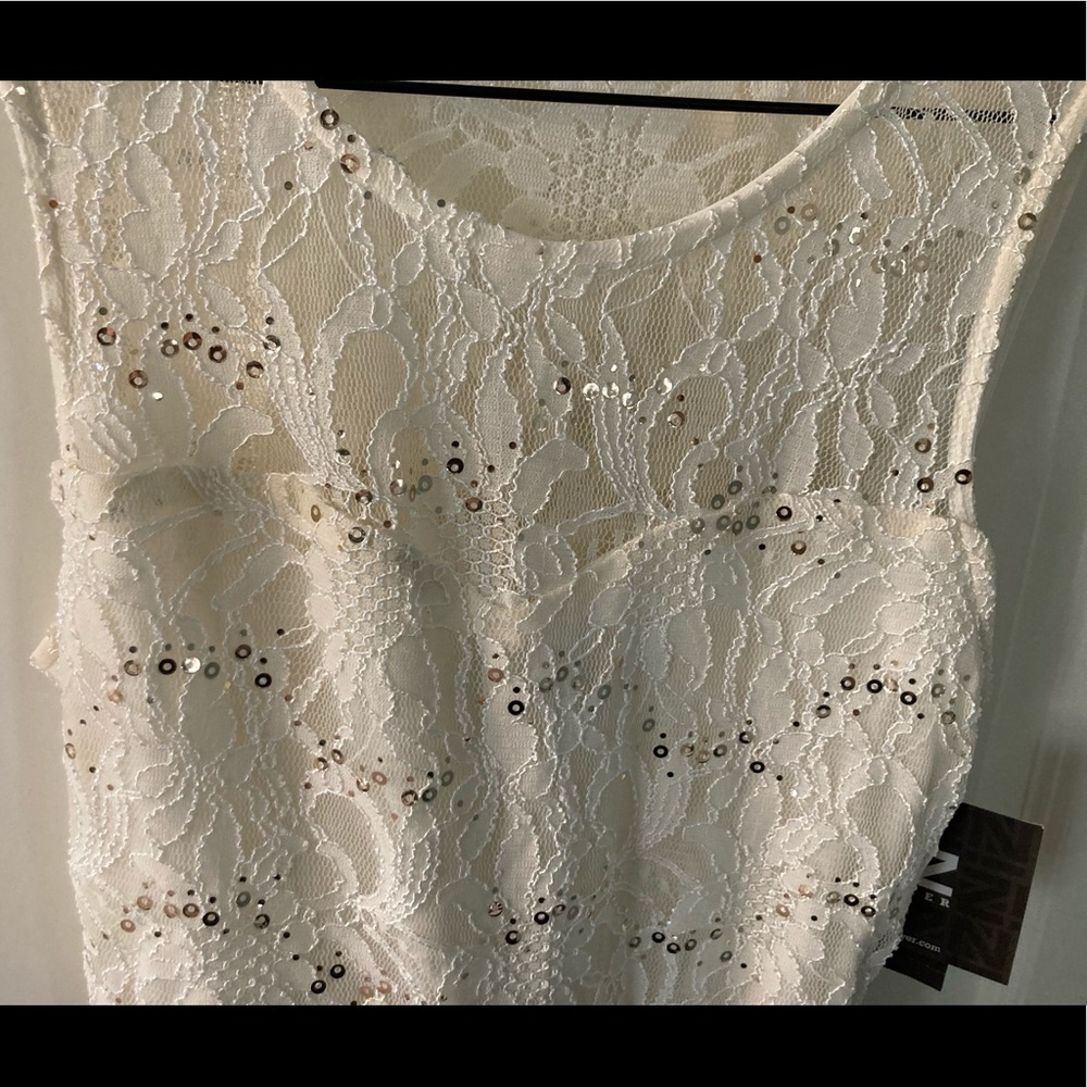 NEW Iz Byer California Sleeveless Lace Top… - Picture 3 of 14